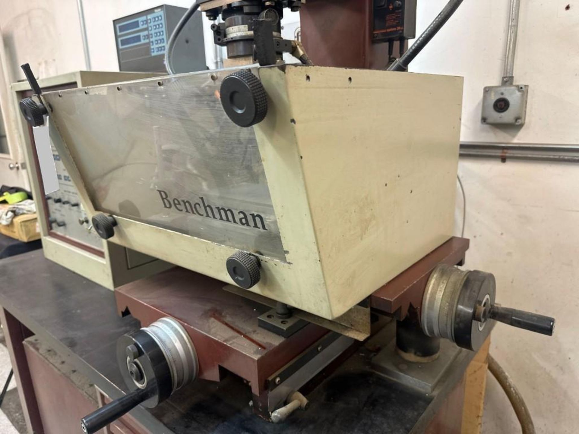 Hansvedt Benchman Sinker EDM, 20 Amps, Table Size: 9" x 14.1", X-Axis 8.4", Y-Axis 5.5" - Image 7 of 9