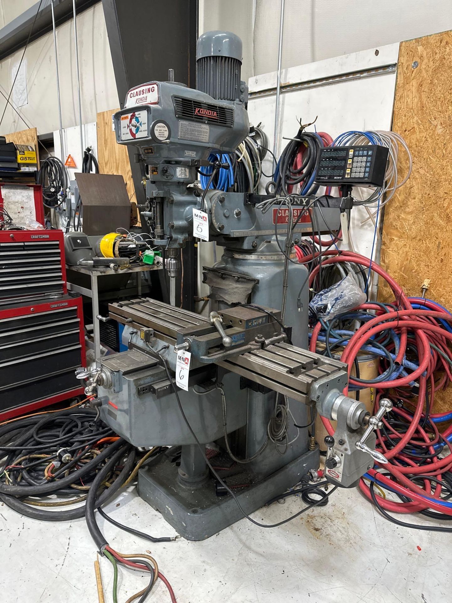 Clausing Kondia Fv-1 Vertical Milling Machine, s/n AB-181 *MACHINE ONLY. VISE NOT INCLUDED*