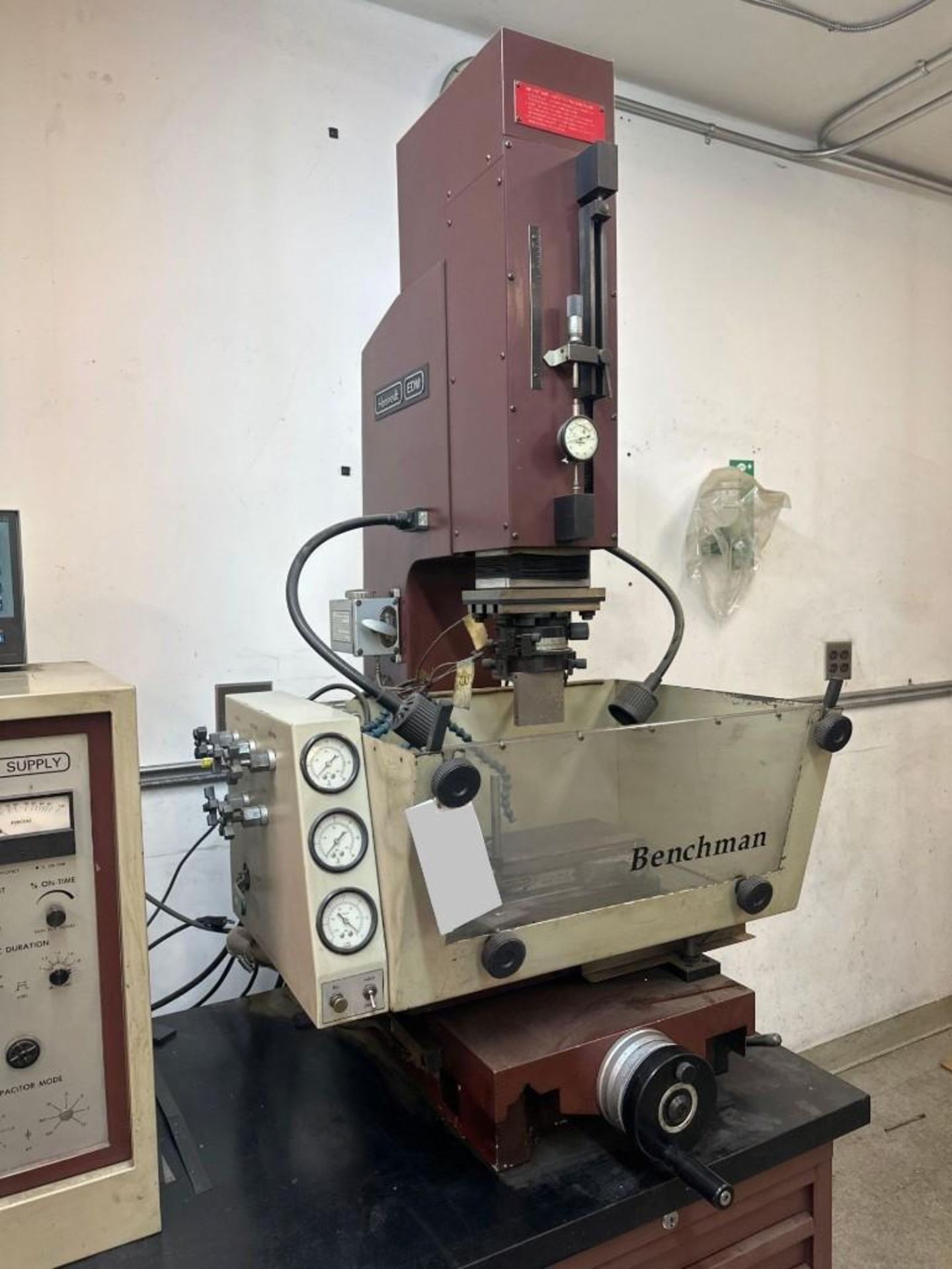 Hansvedt Benchman Sinker EDM, 20 Amps, Table Size: 9" x 14.1", X-Axis 8.4", Y-Axis 5.5" - Image 5 of 9