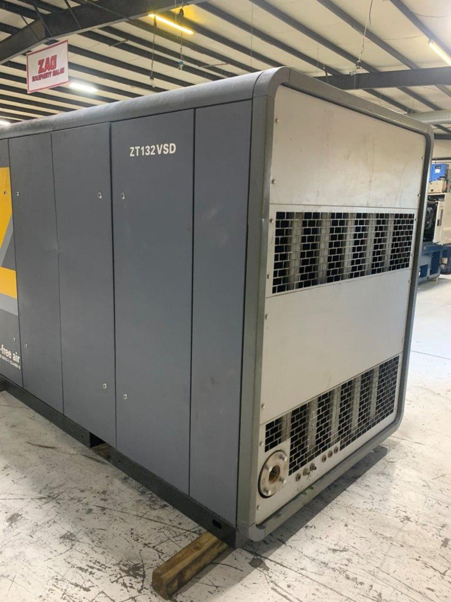 Atlas Copco Used ZT132 Screw Type Air Compressor. 182 HP, 125 Max PSI, Air-Cooled, 460V, Yr. 2017 - Image 9 of 14