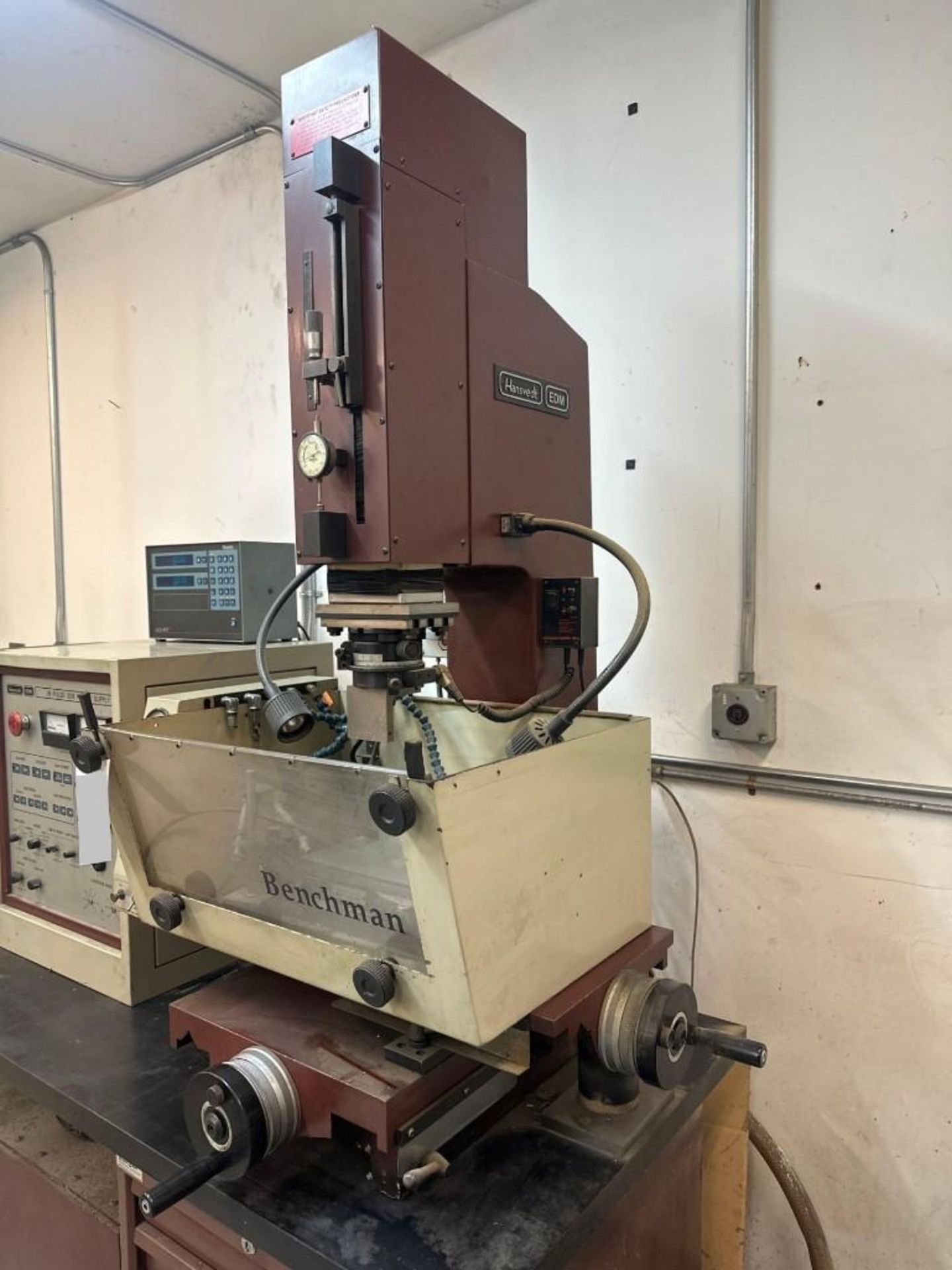 Hansvedt Benchman Sinker EDM, 20 Amps, Table Size: 9" x 14.1", X-Axis 8.4", Y-Axis 5.5" - Image 6 of 9