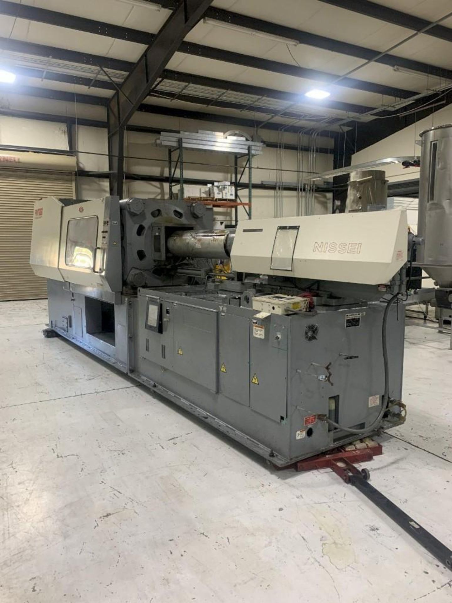 400 Ton Nissei FN7000-100A Injection Molding Machine, s/n S36R099, 1998 (10533) - Image 7 of 15