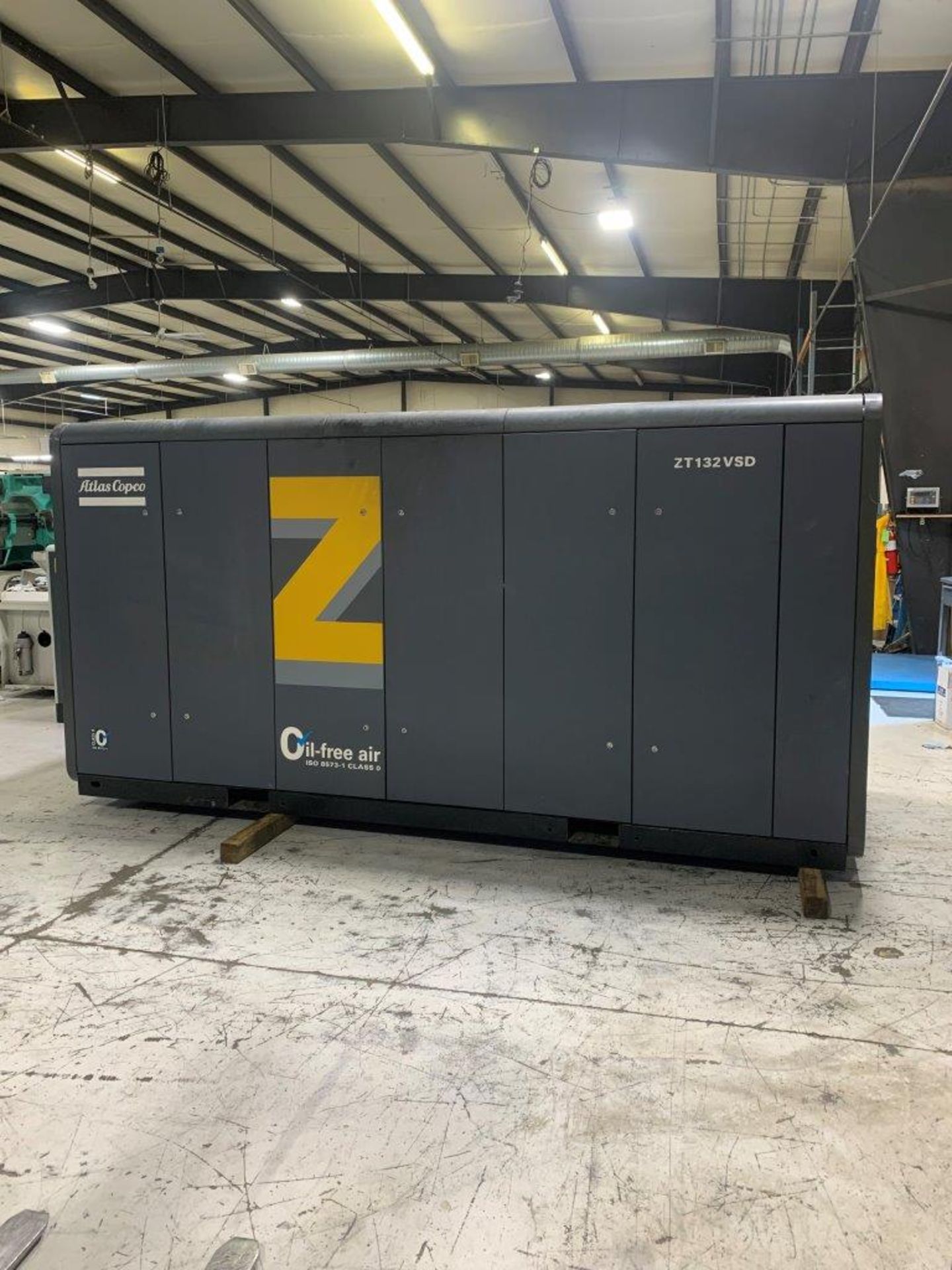 Atlas Copco Used ZT132 Screw Type Air Compressor. 182 HP, 125 Max PSI, Air-Cooled, 460V, Yr. 2017 - Image 3 of 14