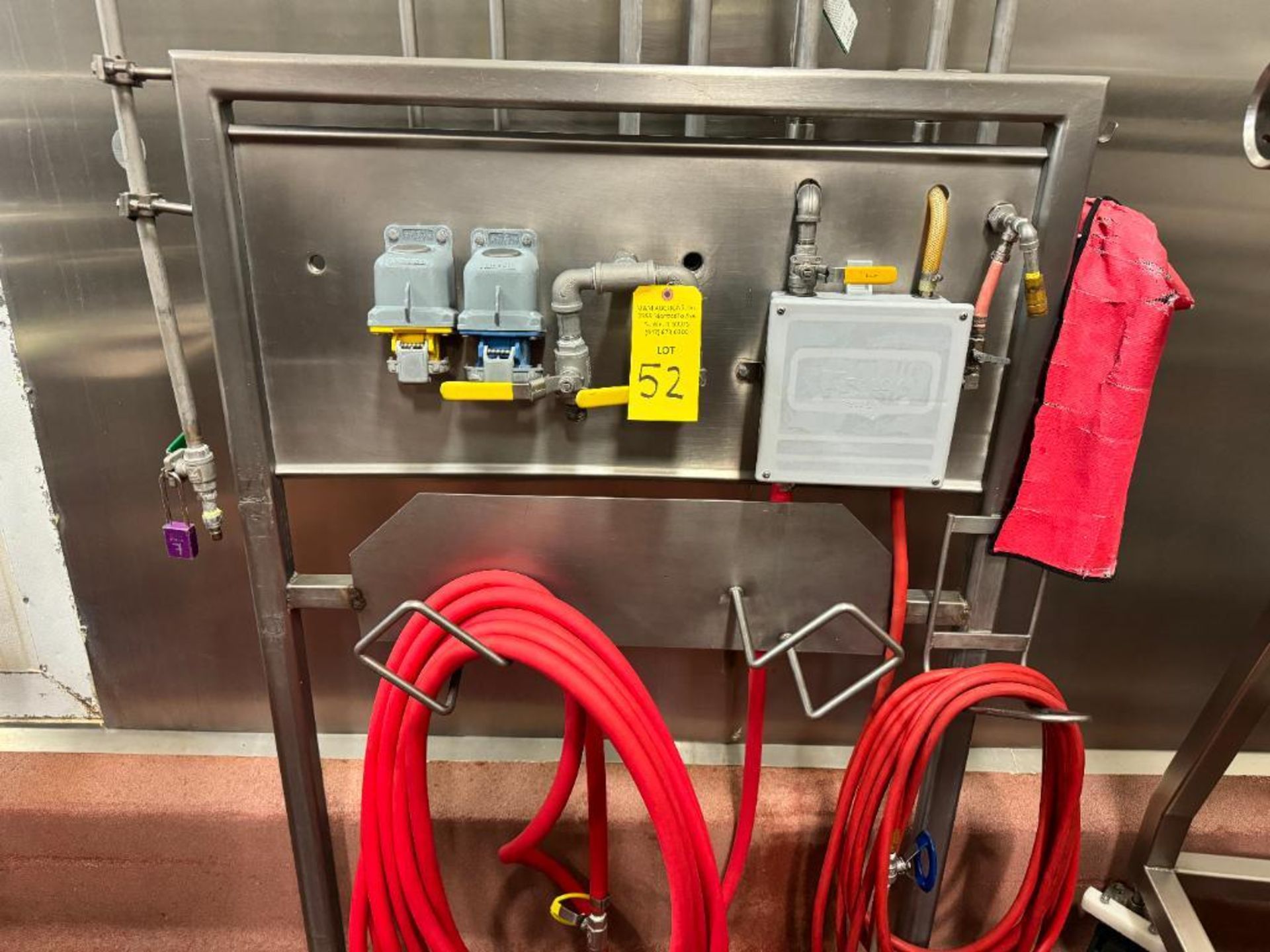 Wash Station with Hoses