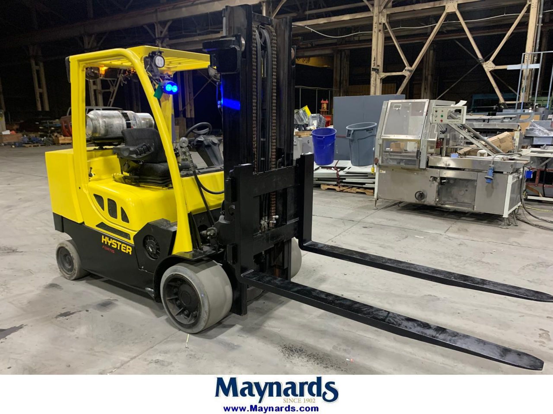 2019 HYSTER S120FTPRS 12,000 POUND CAPACITY FORKLIFT TWO STAGE MAST - Image 5 of 9