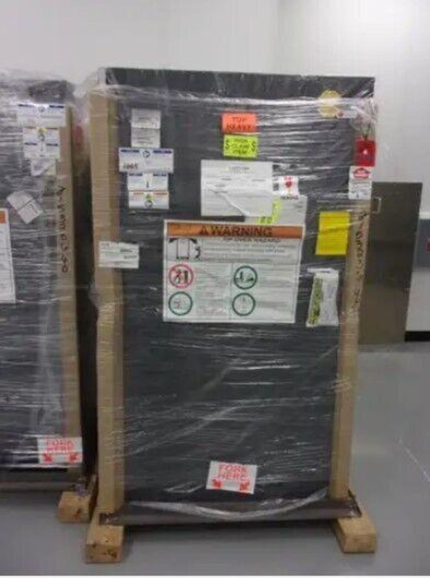 2019 Eaton 93PM-50-1 / 93PM UPS & BATTERY CABINET IBC-SW & P-116000059 NEW - Image 3 of 5