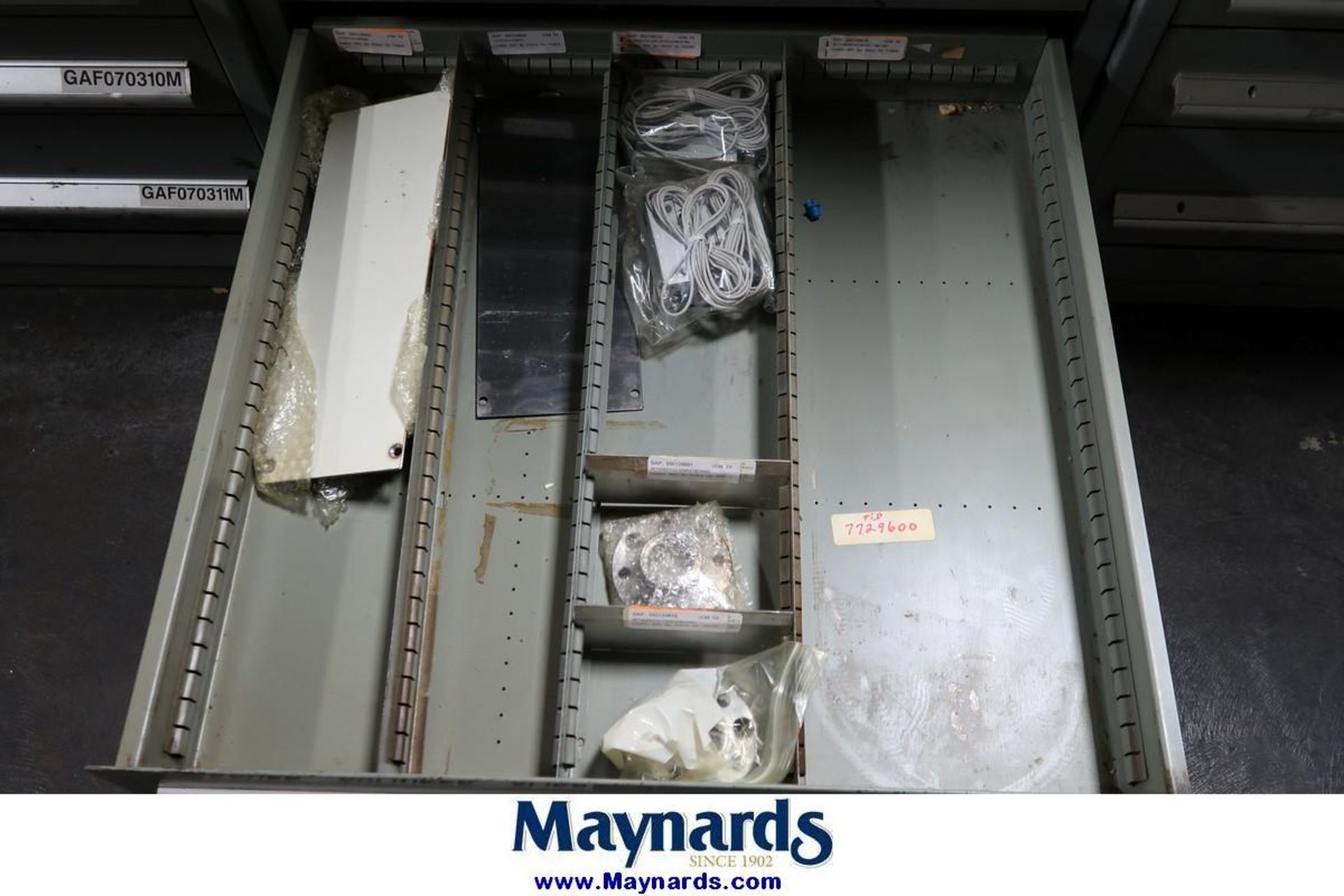 11-Drawer Heavy Duty Parts Cabinet - Image 11 of 12