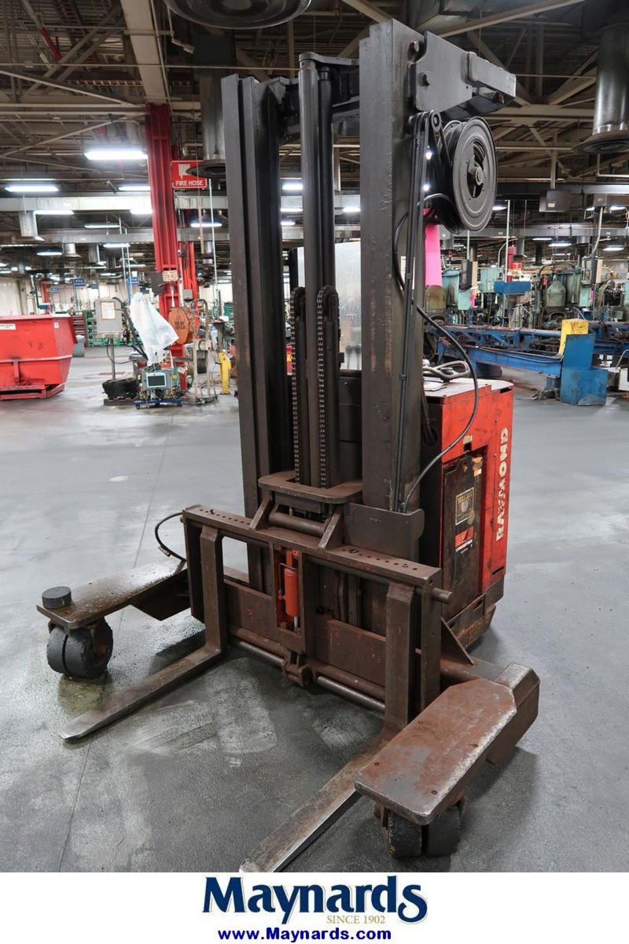 Raymond 20-4DR40TT 24V Electric Stand-Up Forklift - Image 8 of 11