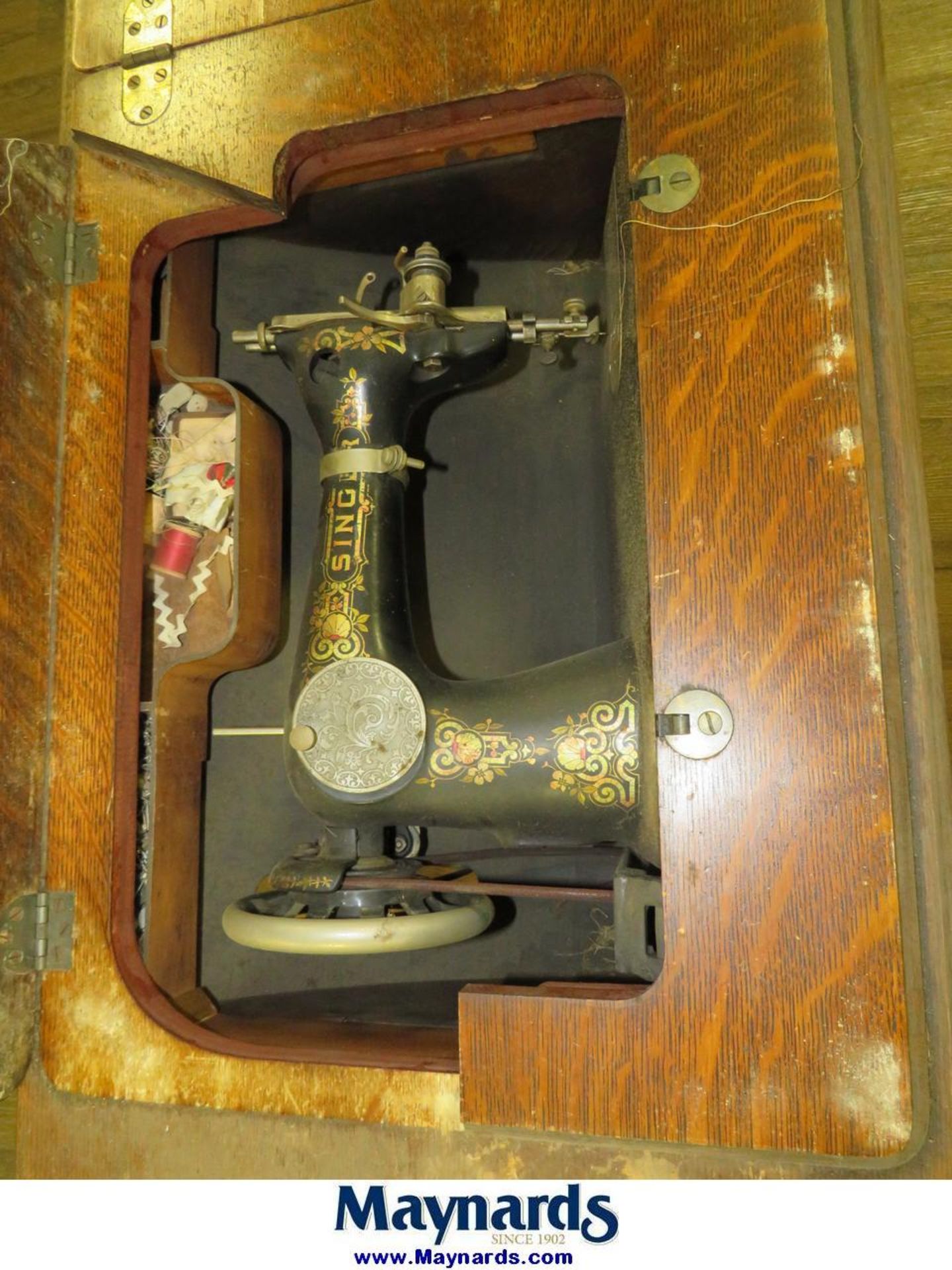 Singer Antique Sewing Table - Image 11 of 13