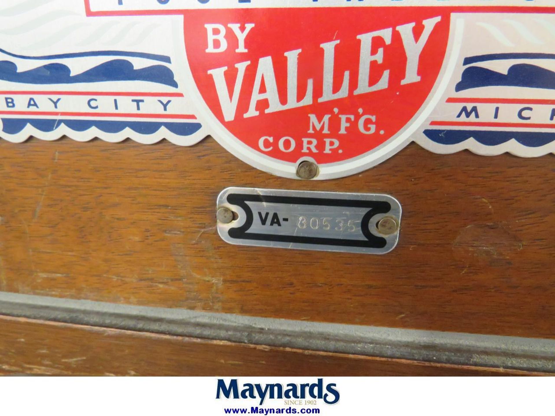 Valley Manufacturing Corp Pool Table - Image 8 of 11