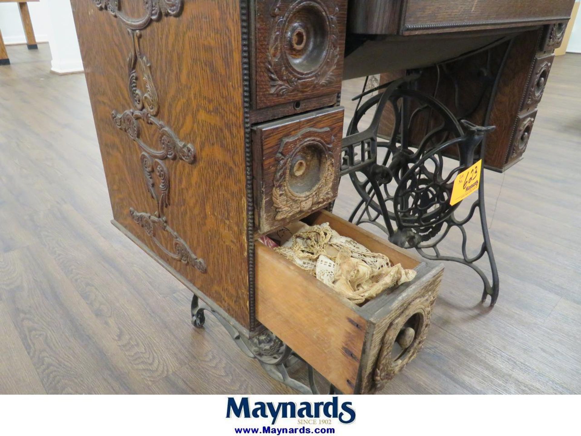 Singer Antique Sewing Table - Image 5 of 13