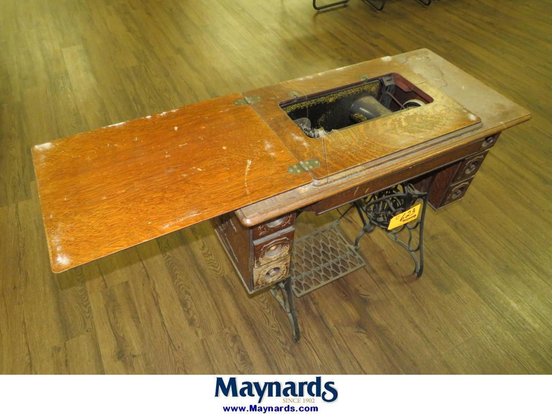 Singer Antique Sewing Table - Image 10 of 13