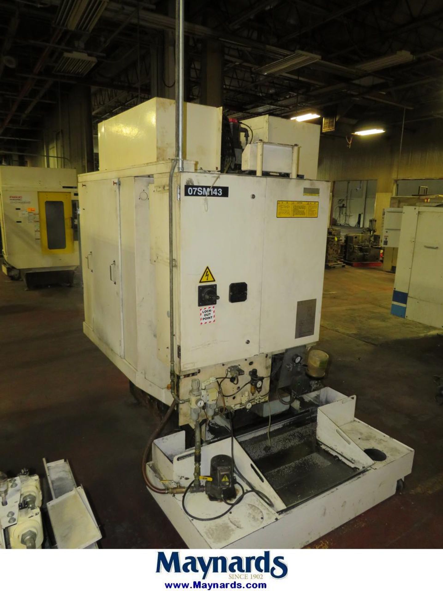 2011 Fanuc Alpha-T14iFa Robodrill CNC Vertical Machining Center - Image 5 of 11