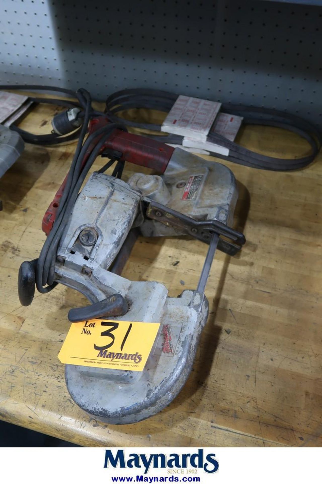 Milwaukee 6230 Portable Bandsaw