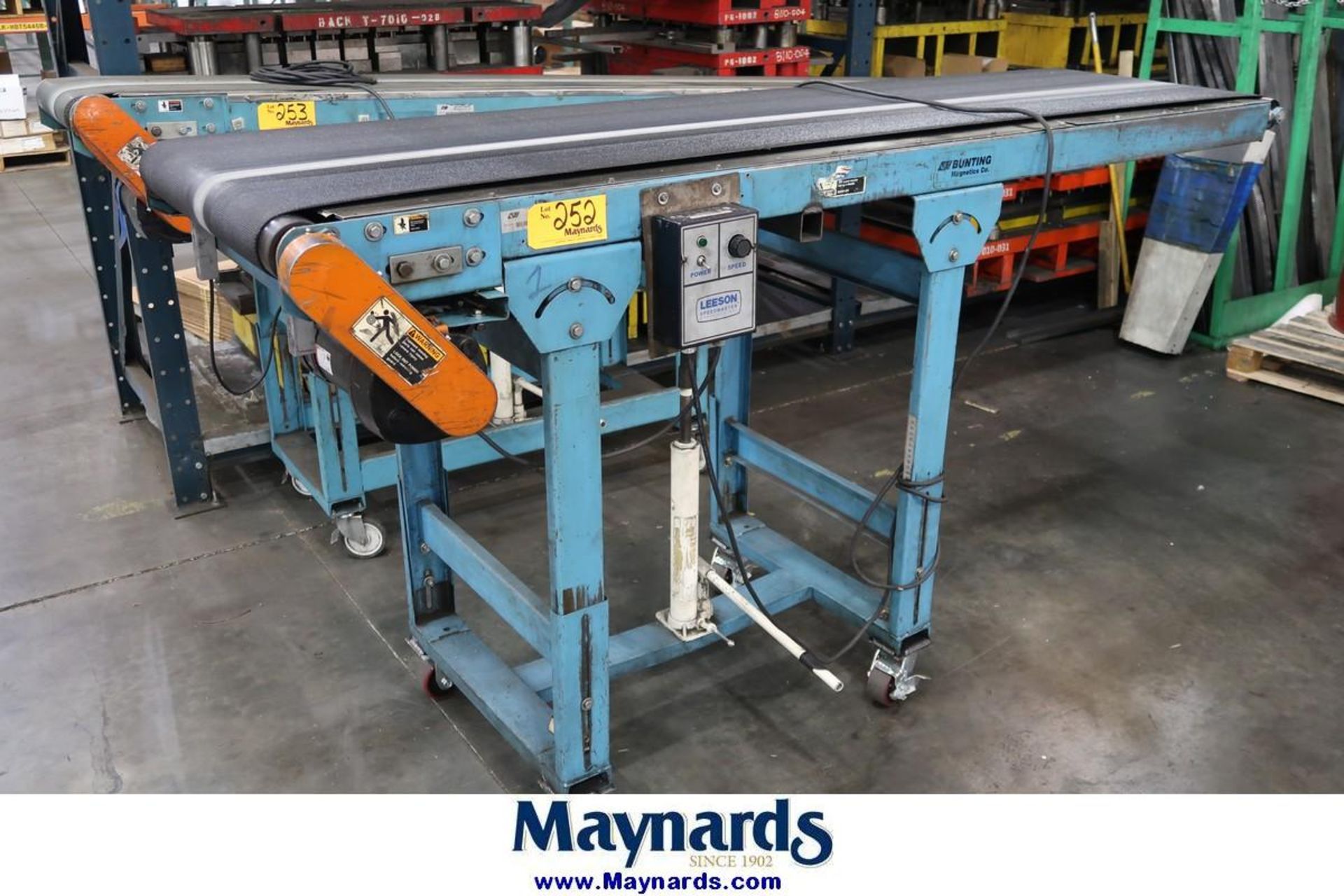 Bunting Magnetics 8' x 24" Magnetic Powered Belt Conveyor