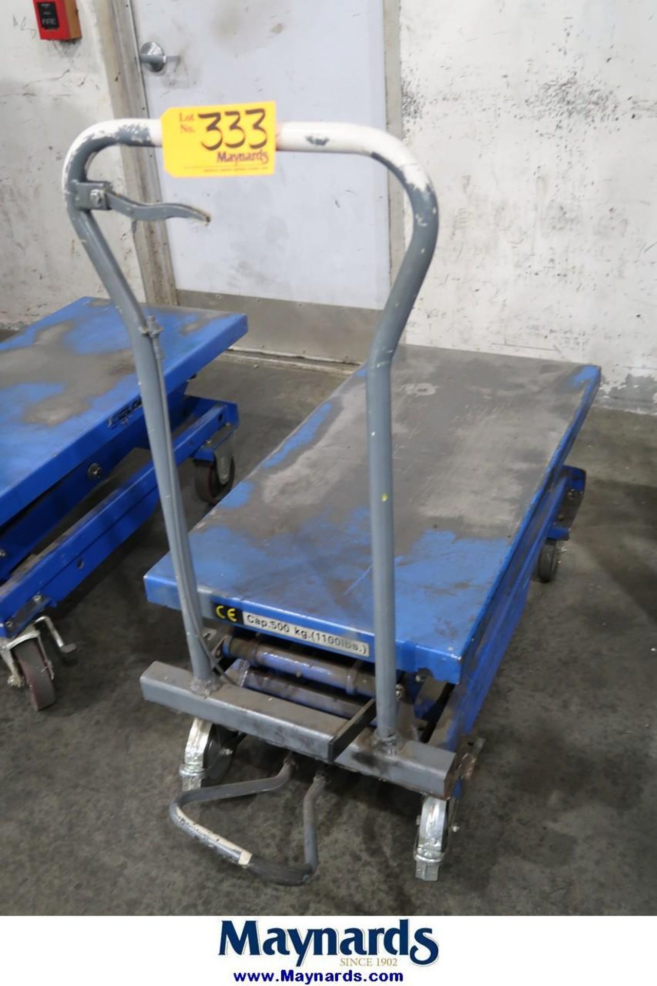 Global Supply BS50D 1,100 Lb. Capacity Lift Table Cart