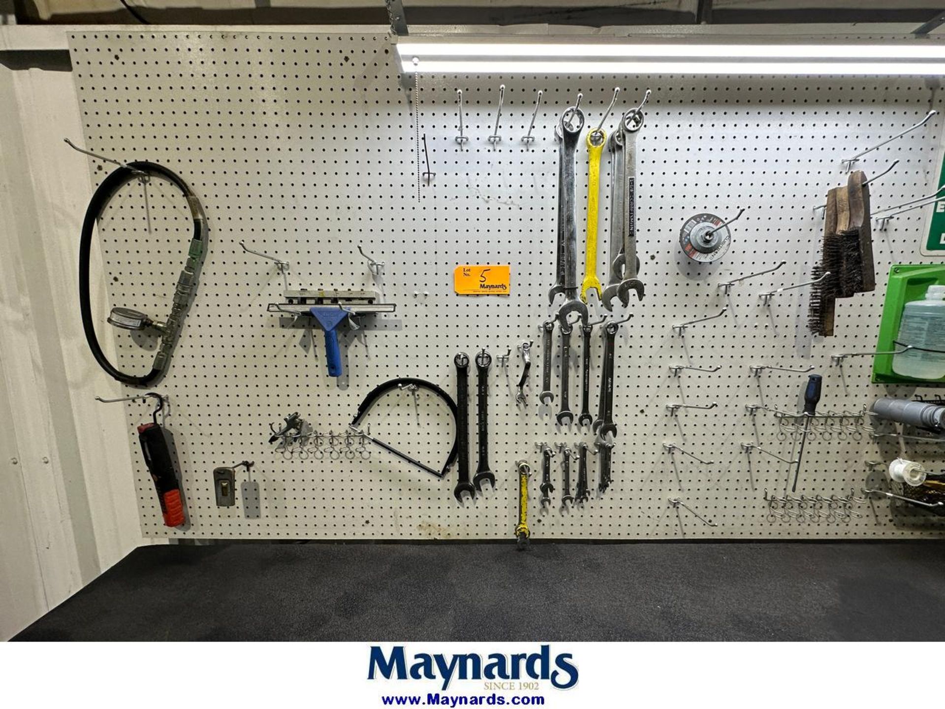 Lot of Tools and Contents on Wall - Image 2 of 3