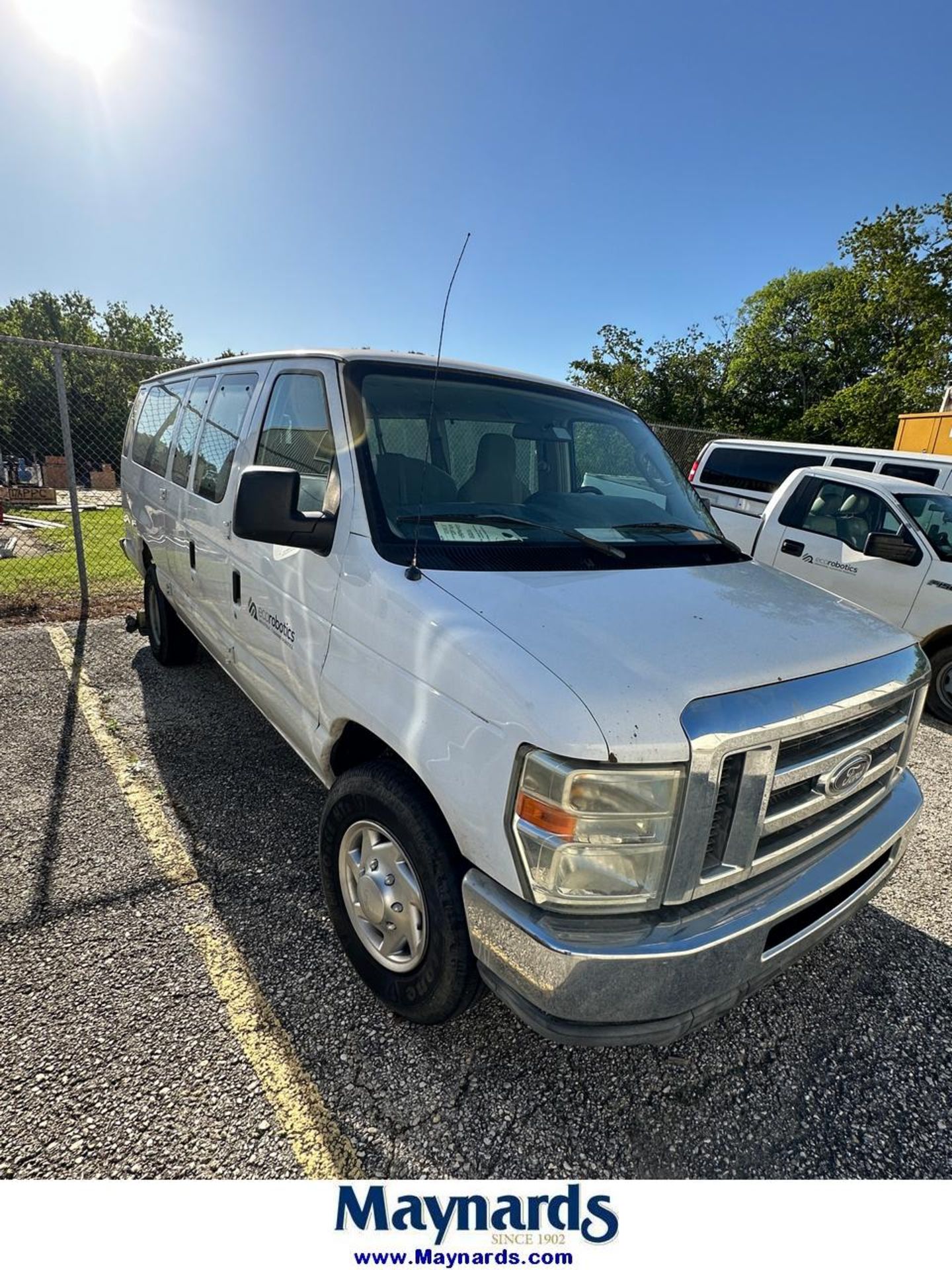 2011 Ford E-350 Passenger Van - Image 4 of 6