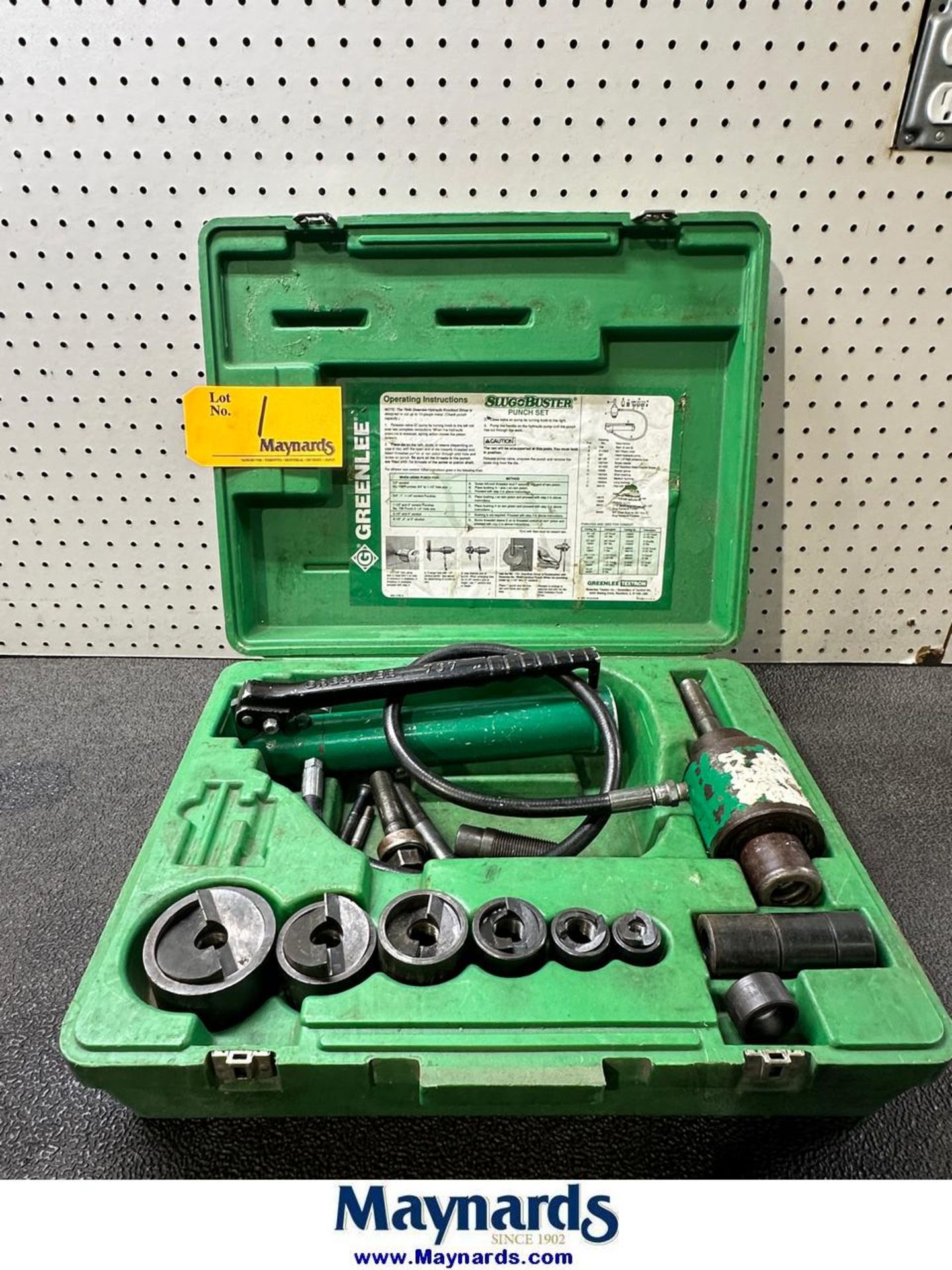 Greenlee SlugoBuster Punch Set