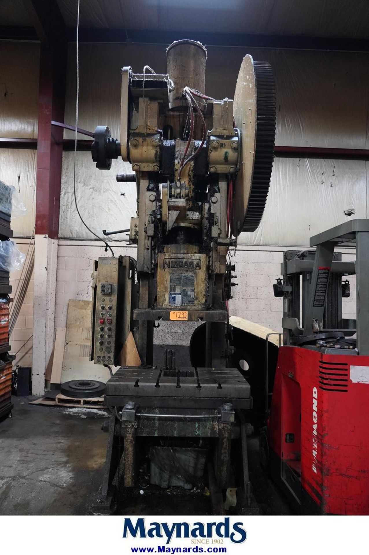 Niagara M-110 110 Ton OBI Press