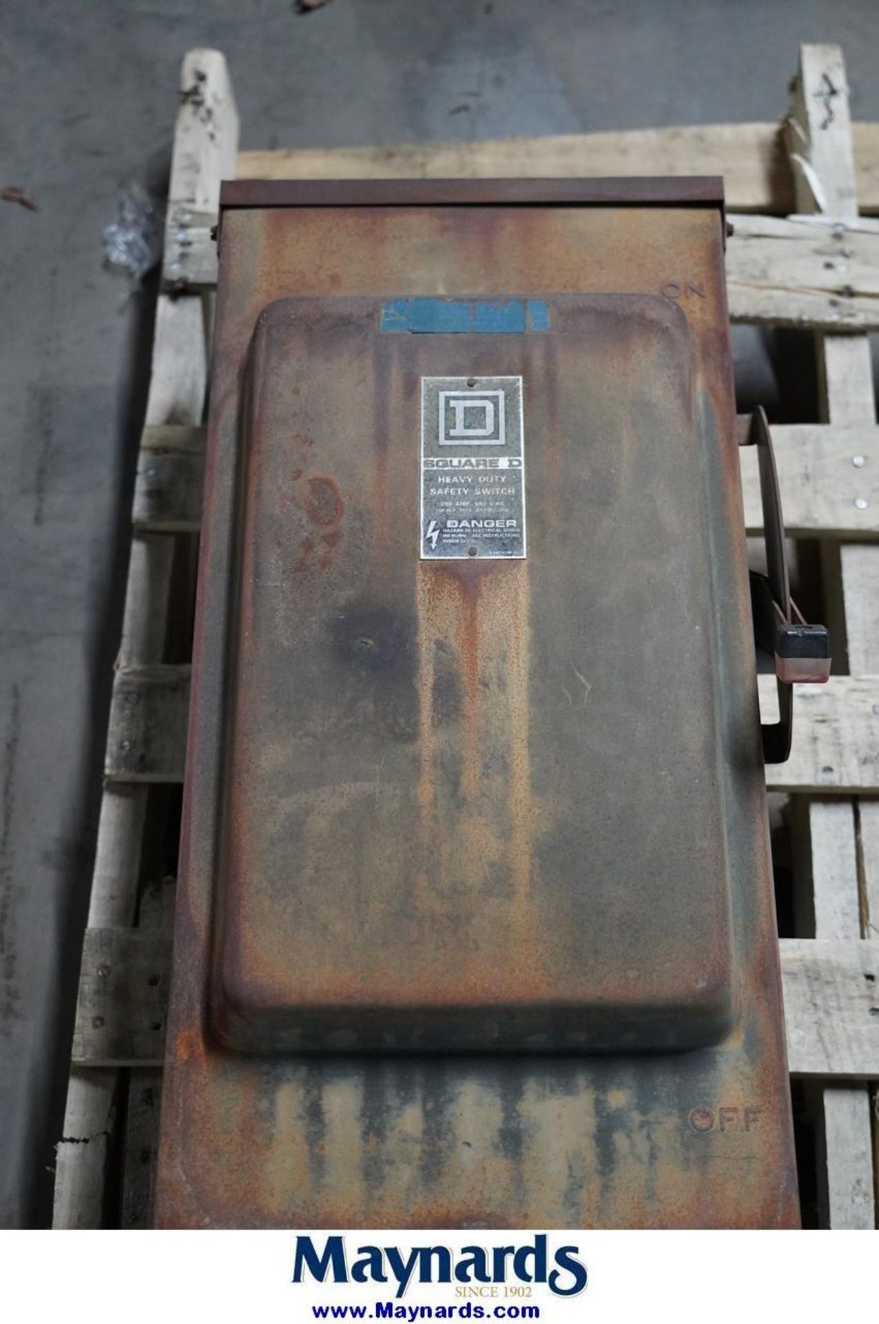 Square D company,Cutler-Hammer (1) Pallet of (4) Heavy duty safety switch - Image 2 of 6