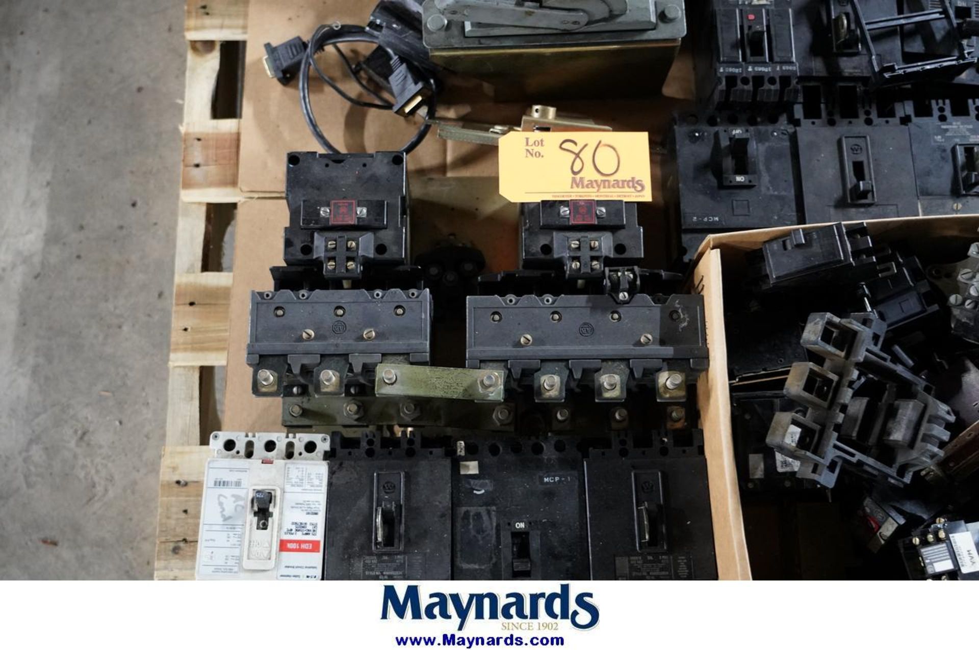 (1) Pallet of power switch, Fuse - Image 3 of 4