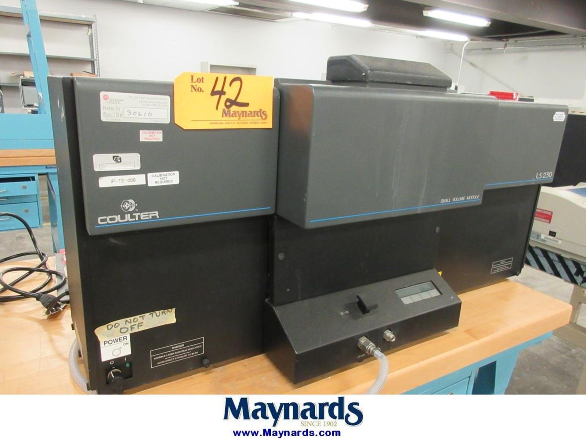 Beckman Coulter LS230 Particle Size Analyzer