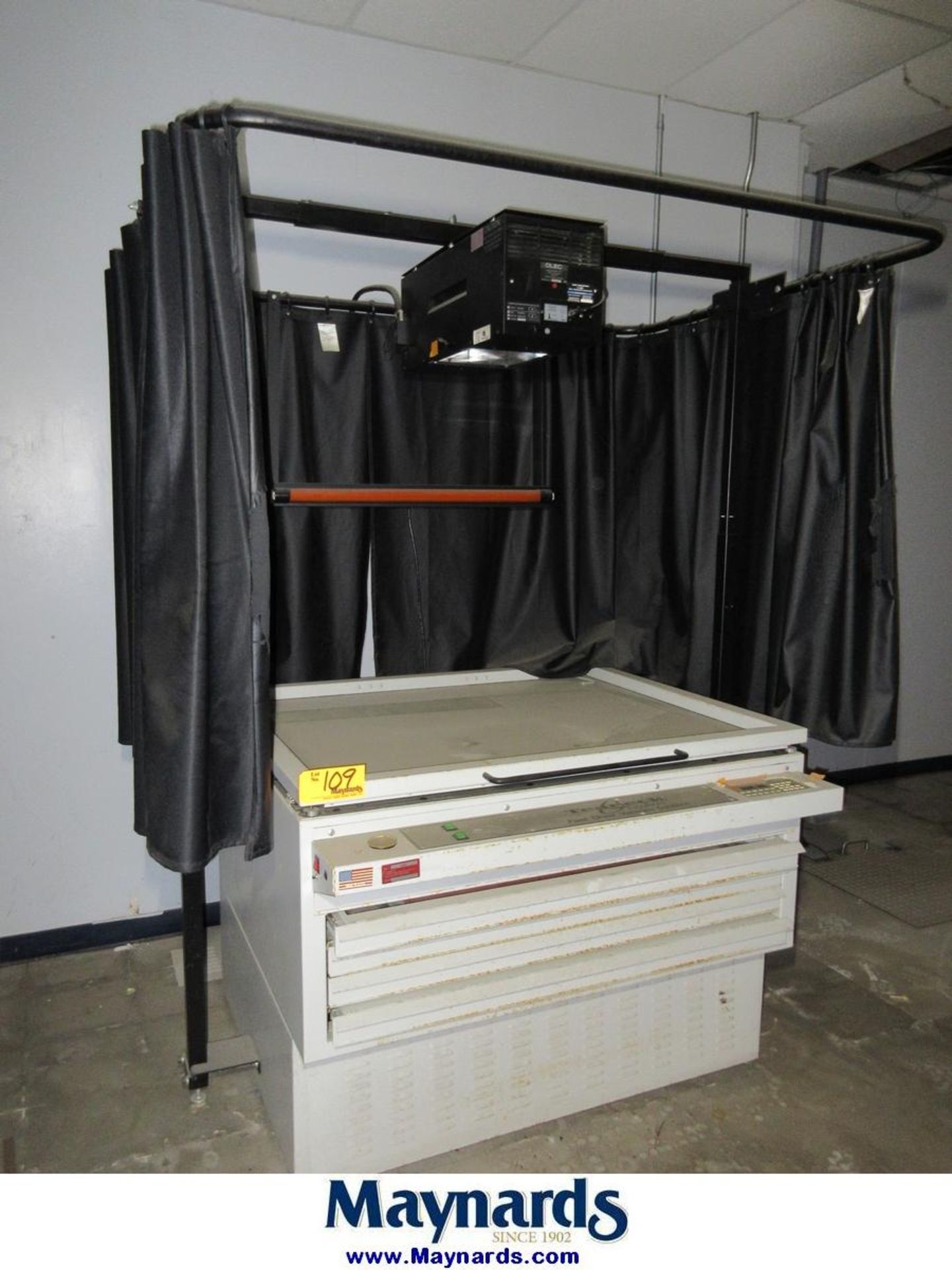 Teaneck Graphics 42"x36" Fast Draw Vacuum System