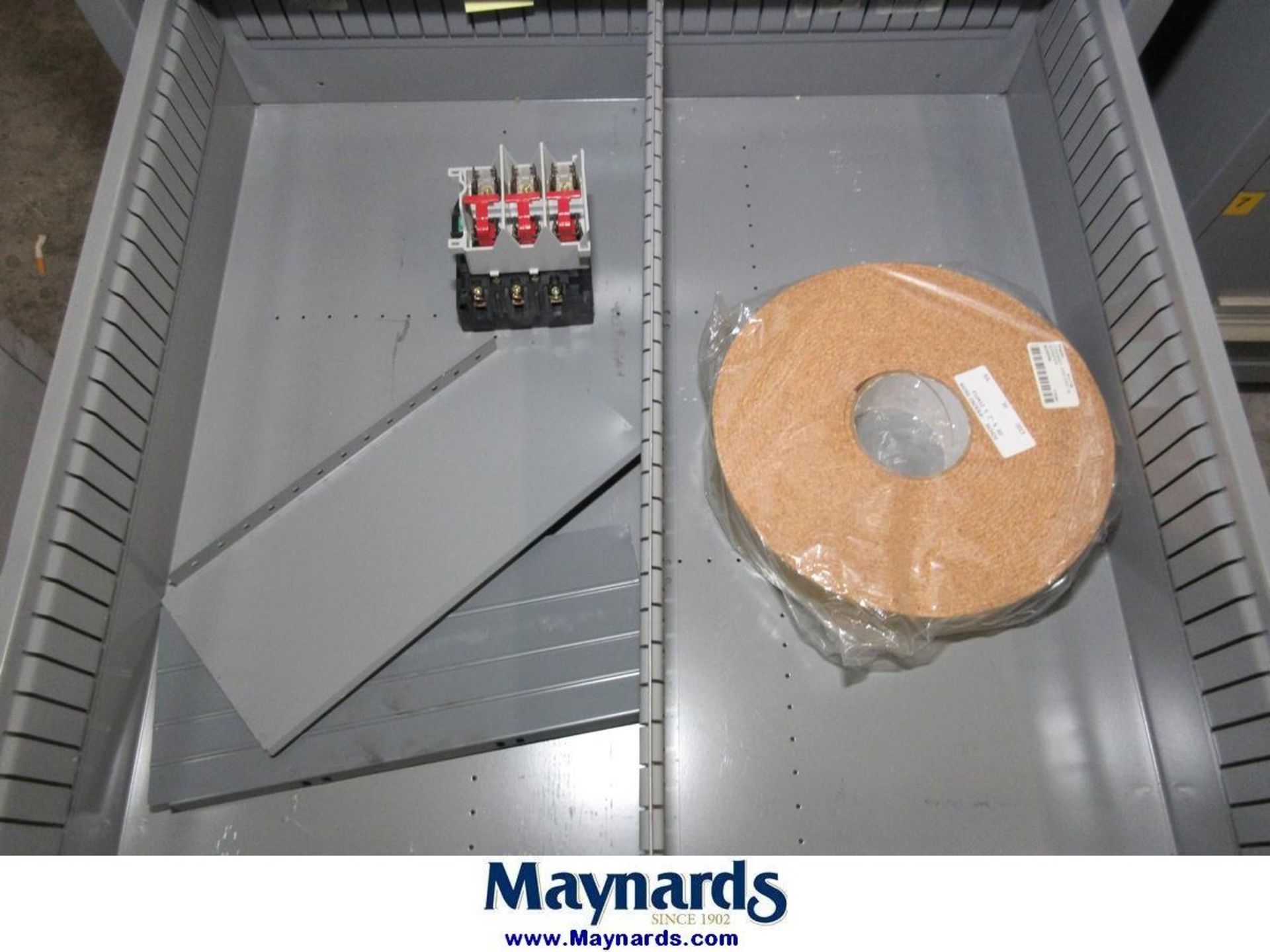 Lyon Safetylink 8-Drawer Heavy Duty Storage Cabinet - Image 5 of 6