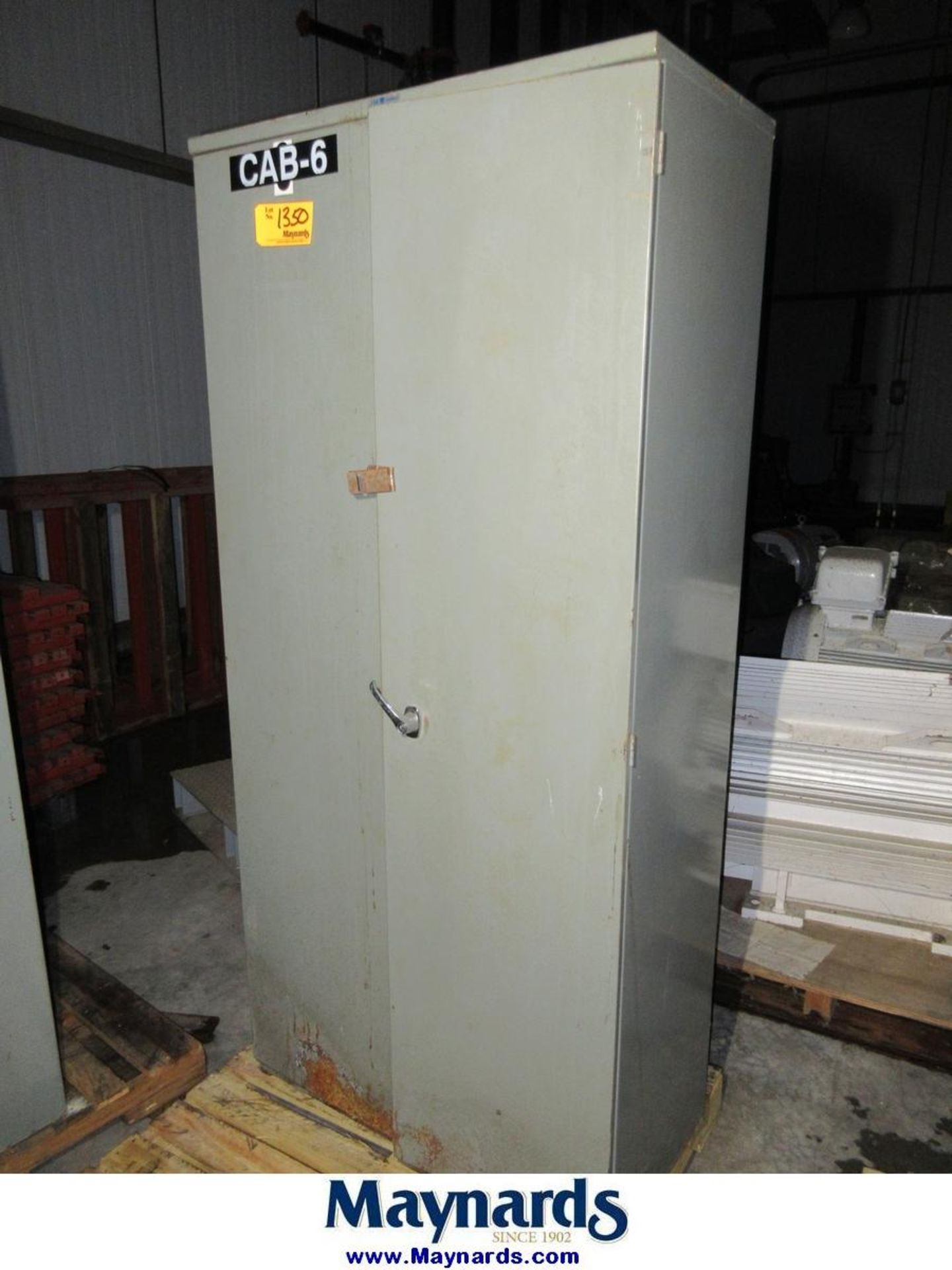 60"x24"x72" Heavy Duty 2-Door Storage Cabinet - Image 4 of 6