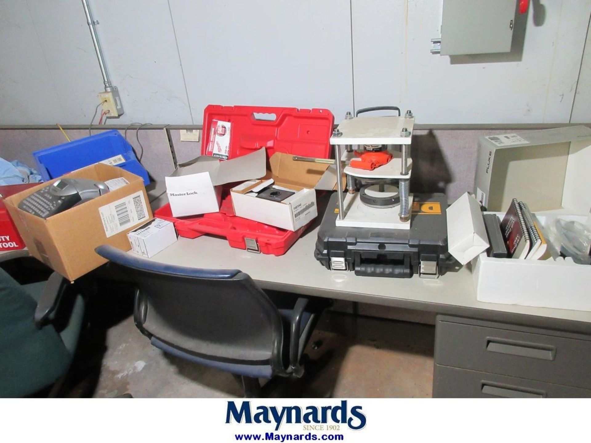 Contents of Electrical Maint. Room - Image 12 of 23