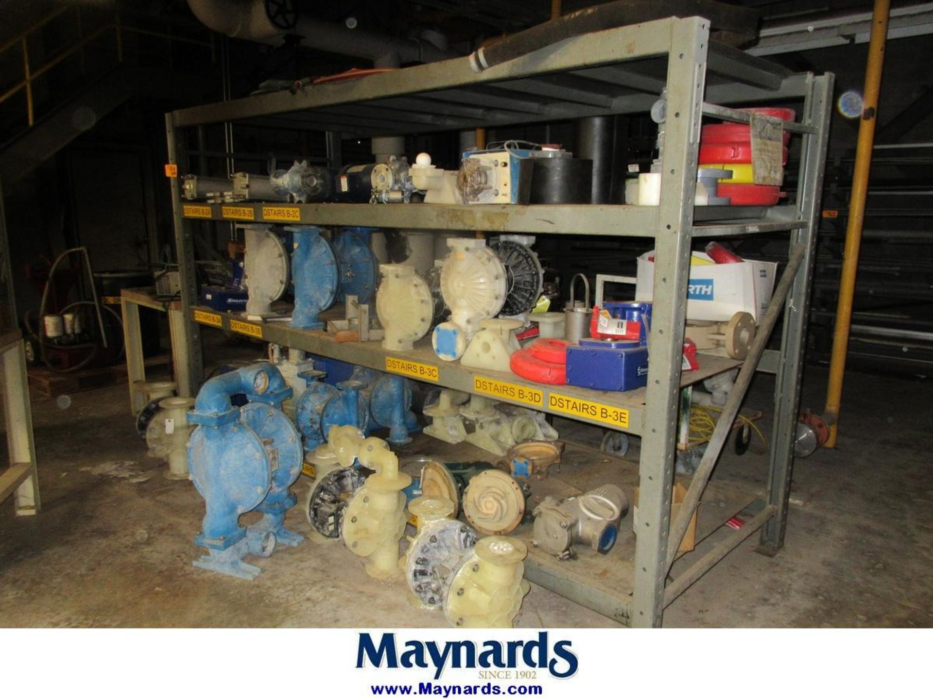 (1) Section of Racking with Assorted Diaphragm and Electric Centrifugal Pumps - Bild 2 aus 12