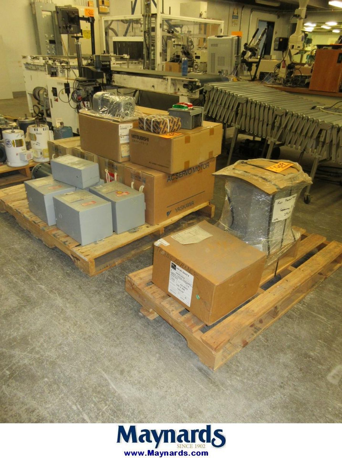 (2) Pallets of Assorted Servo Motors, Electric Motors and Transformers - Image 3 of 8