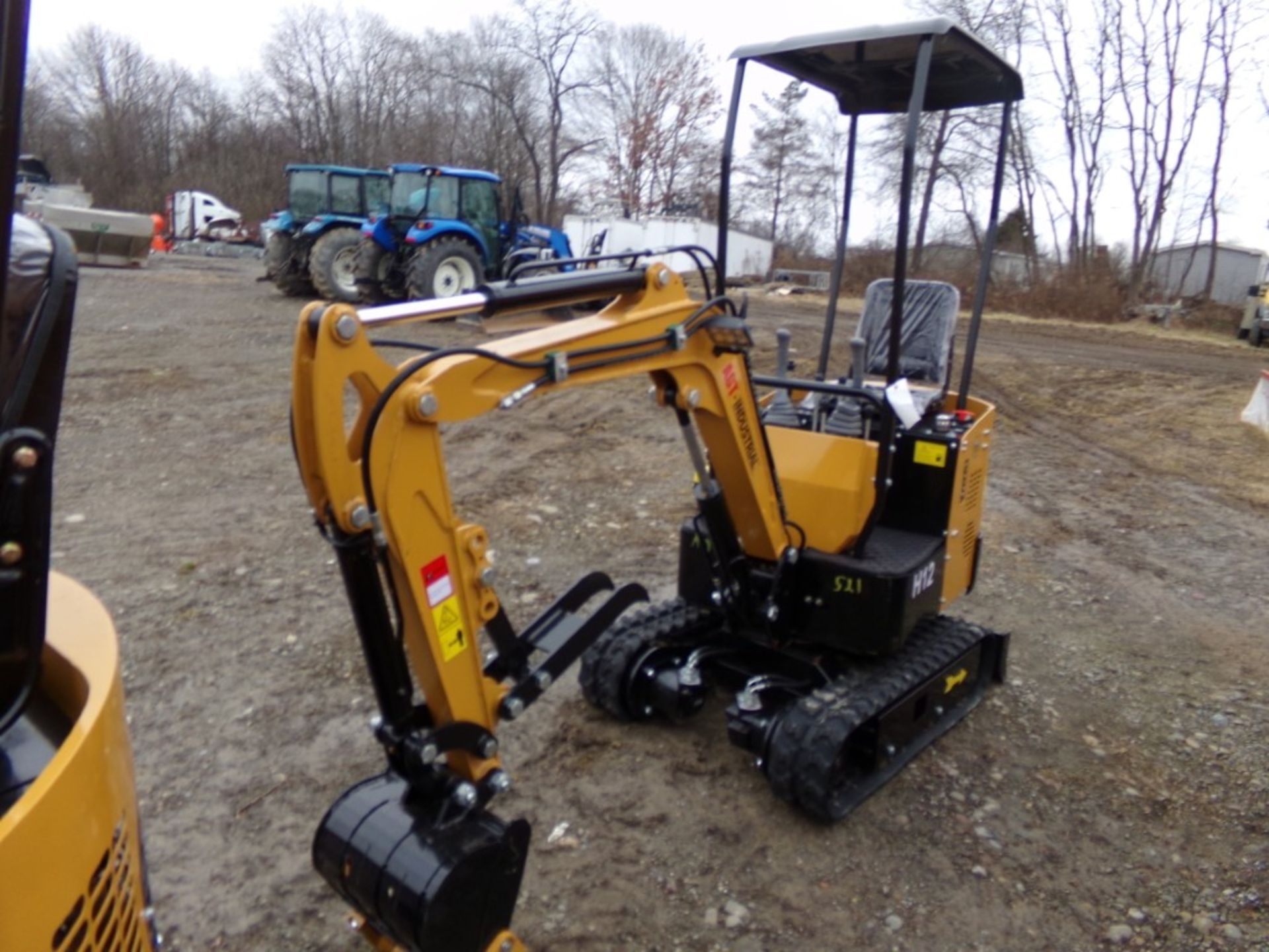 New, AGT Industrial H12 Mini Excavator, Grader Blade, Stationary Thumb, Briggs Gas Engine, Serial #:
