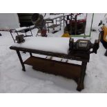 5' Work Bench With Vise and Bench Grinder