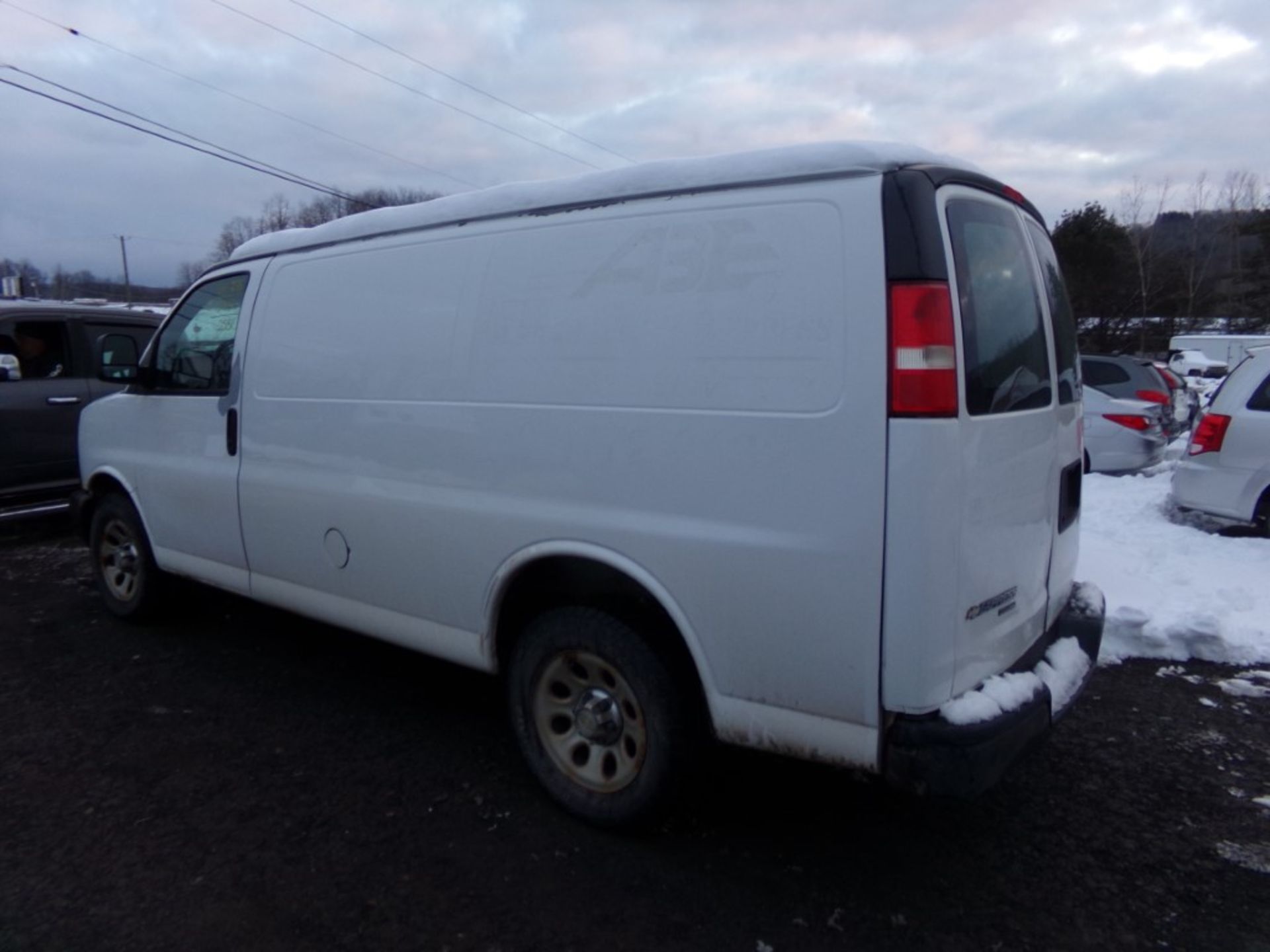 2012 Chevrolet G1500 Cargo Van, White, 258,499 Miles, VIN#: 1GCSGAFXXC1145690 - OPEN TO ALL - Image 2 of 10