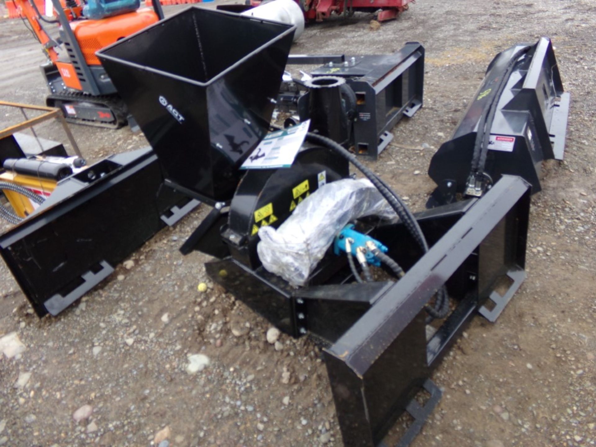 New, AGT Wood Chipper For Skid Steer, Hydraulic Operated - Image 2 of 2