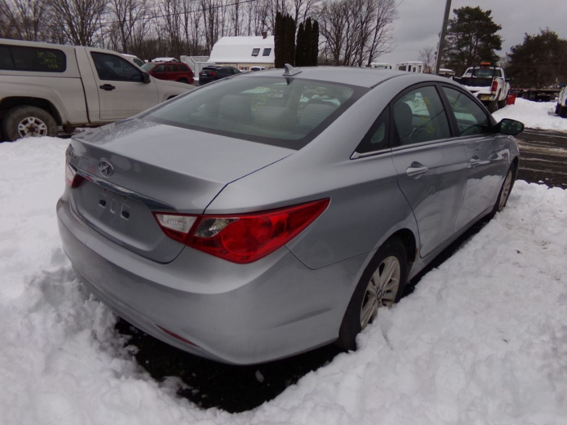 2011 Hyundai Sonata GLS, Silver, 125,632 Miles, VIN#:5NPEB4AC9BH077763, CHECK ENGINE LIGHT IS ON, - Image 3 of 10