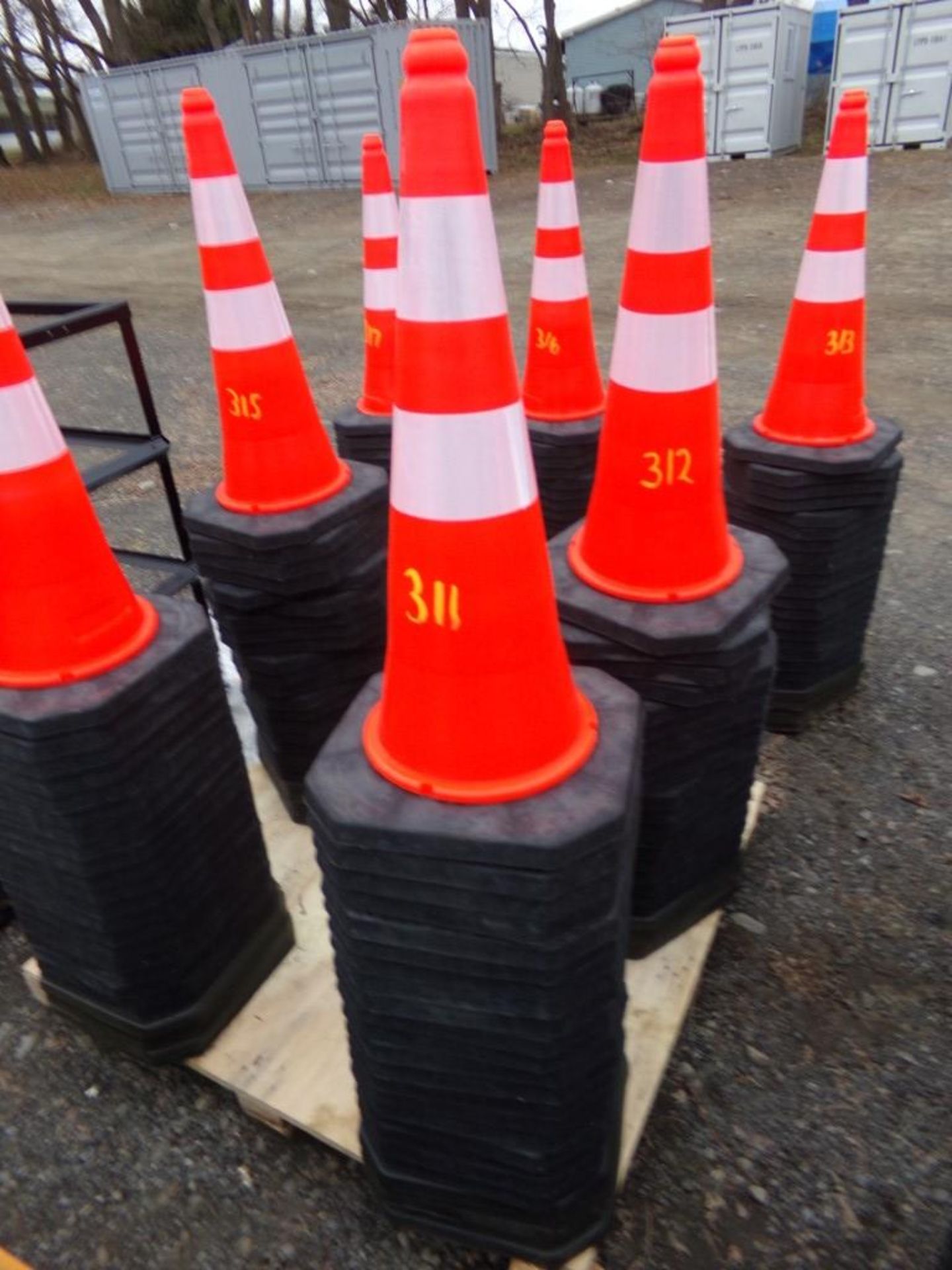 (25) New, Traffic Cones, (25 X BID PRICE)