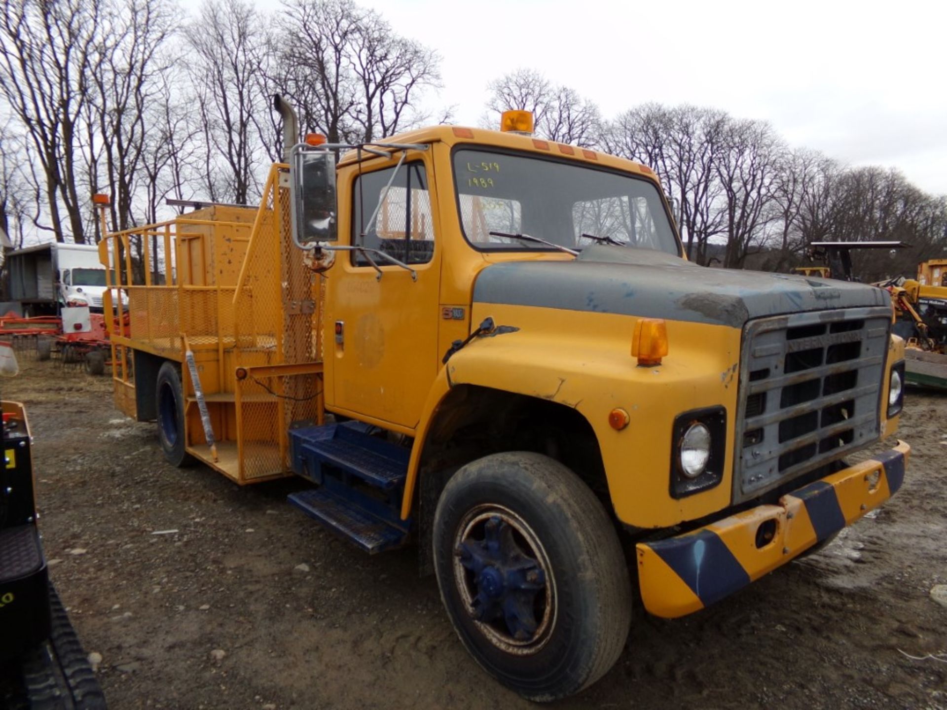 1989 International S-1600 Reg Cab, Utility Truck, 120,272 Miles, 5 Speed Manual, Used As Cone Truck, - Image 4 of 13