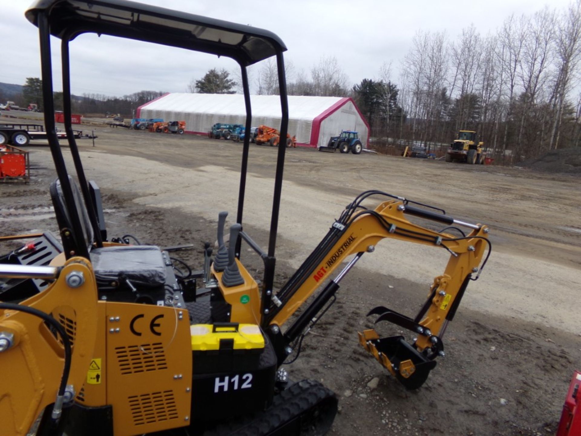 New, AGT, Industrial H12 Mini Excavator, Grader Blade, Stationary Thumb, Briggs & Stratton Gas - Image 2 of 5