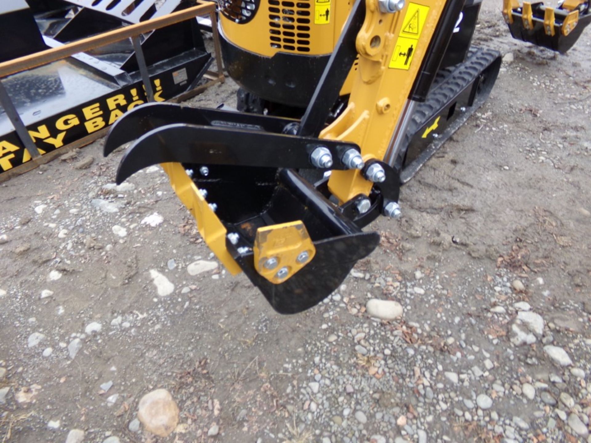 New, AGT, Industrial H12 Mini Excavator, Grader Blade, Stationary Thumb, Briggs & Stratton Gas - Image 6 of 6
