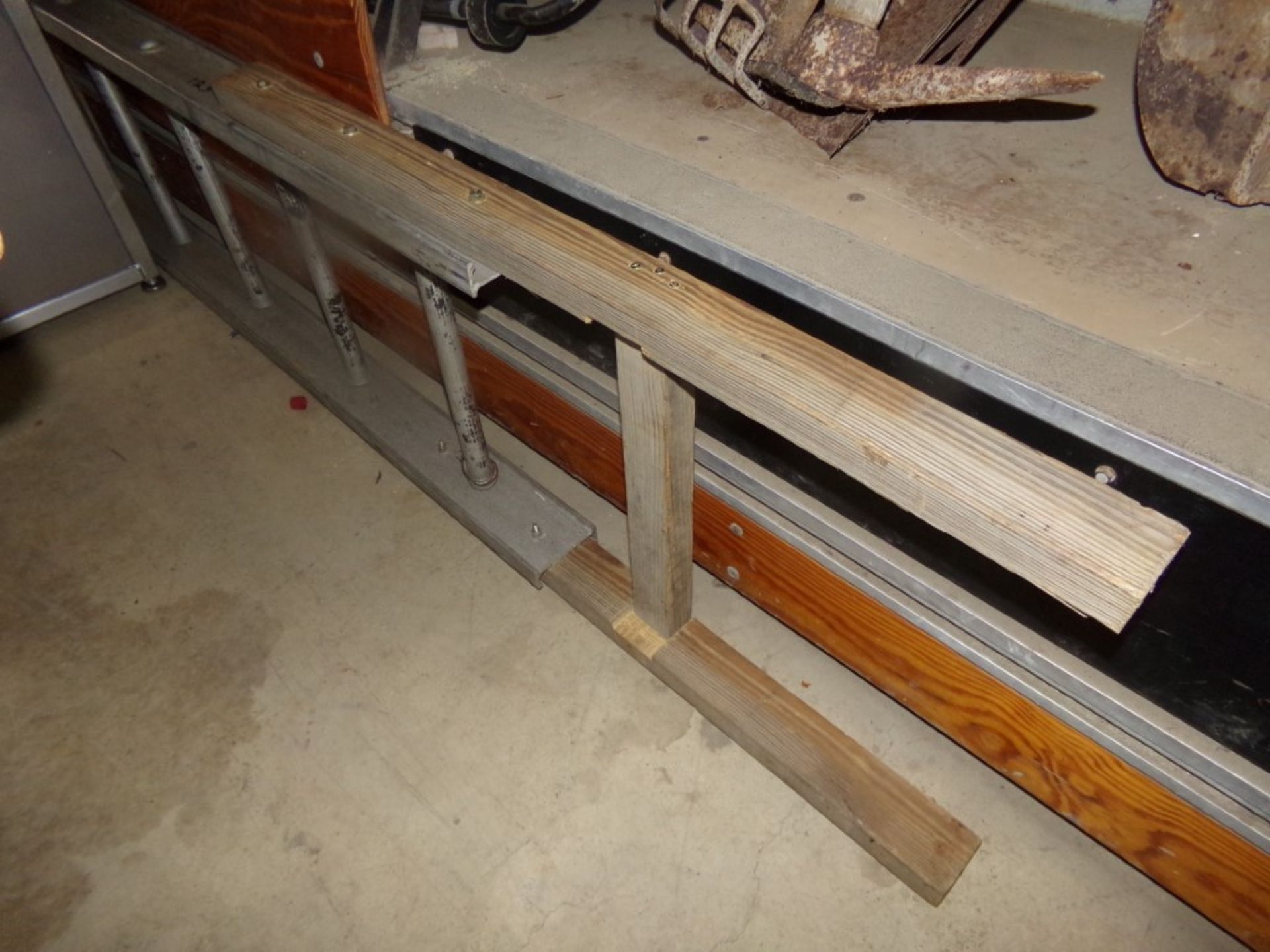 Alum. Ladder w/Wooden Extensions