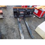 New Wolverine Hydraulic Adjustable Pallet Forks