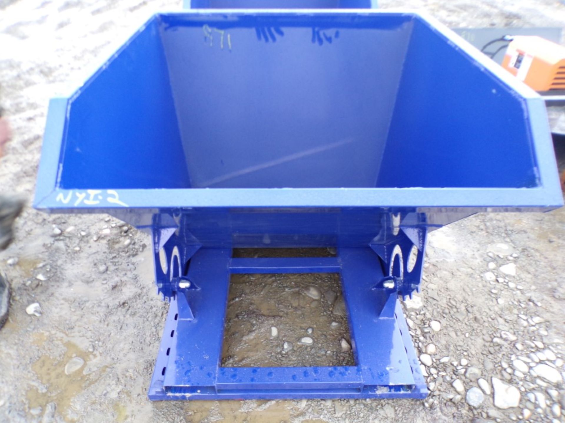 New Blue Garbage Tipper for Fork Lift