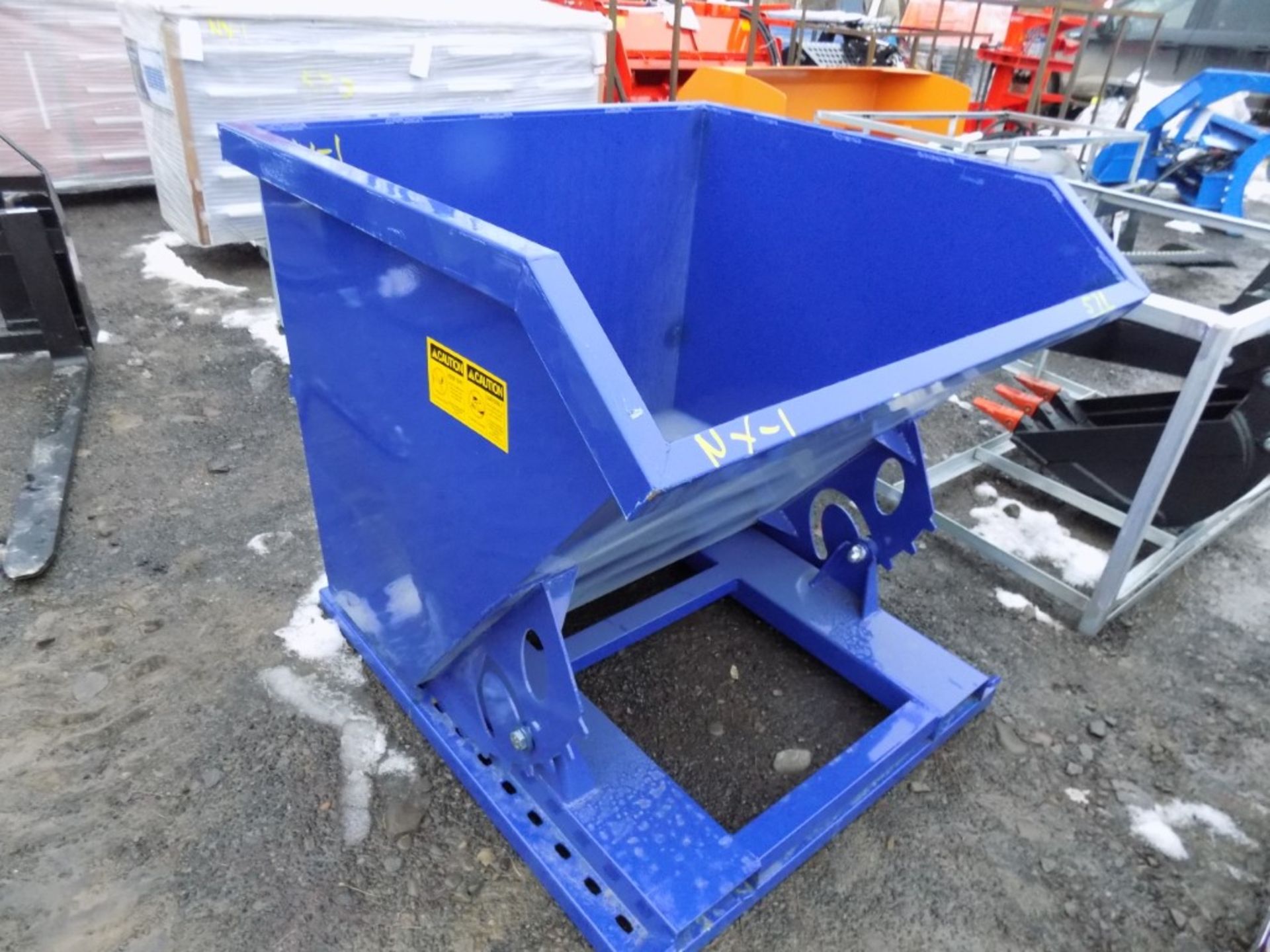 New Garbage Tipper for Forklift, Blue