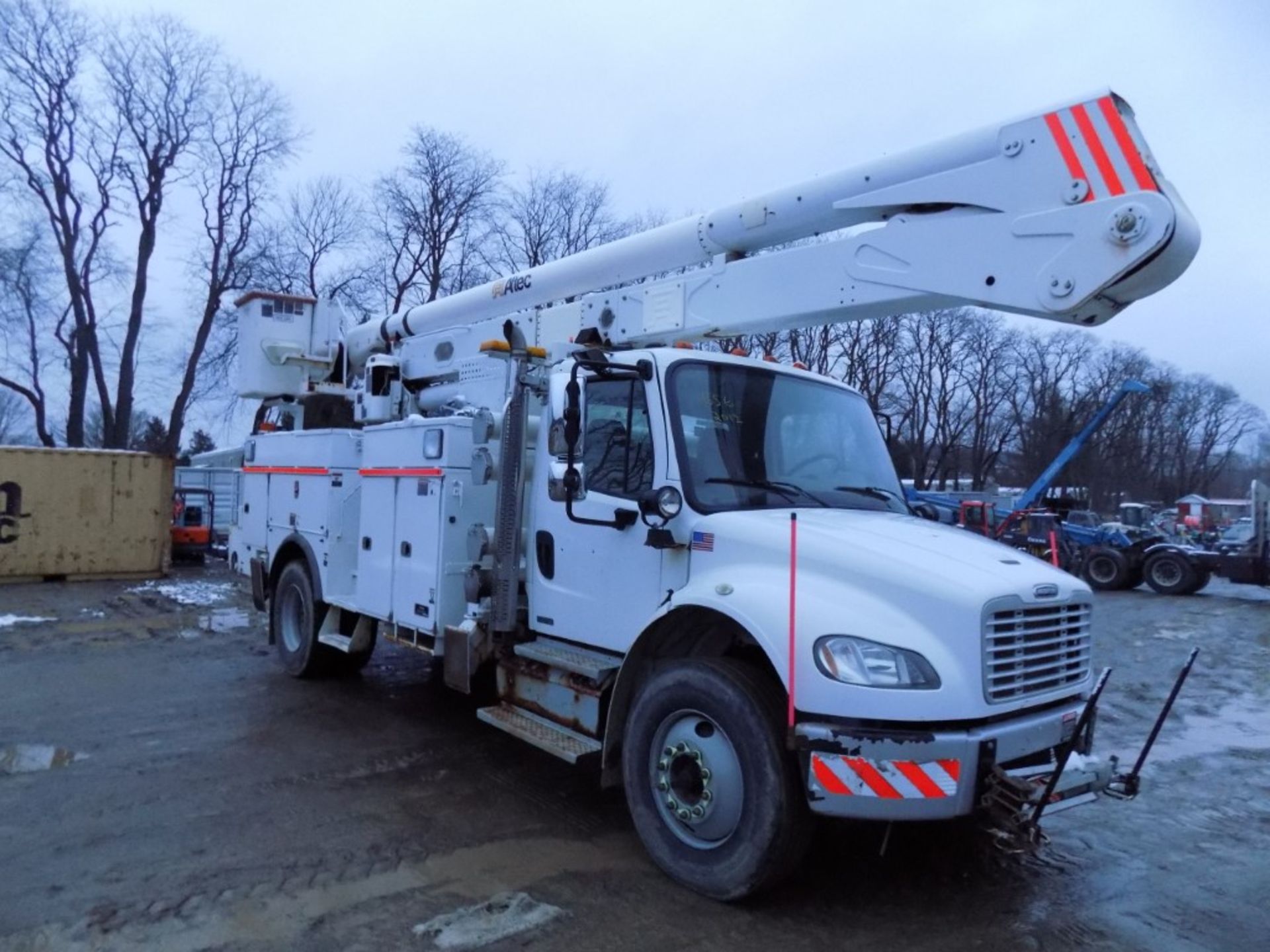 2012 Freightliner Business Class M2 Bucket Truck, Altec 55' Boom on Body with Down Riggers, 2 WD, - Image 4 of 9