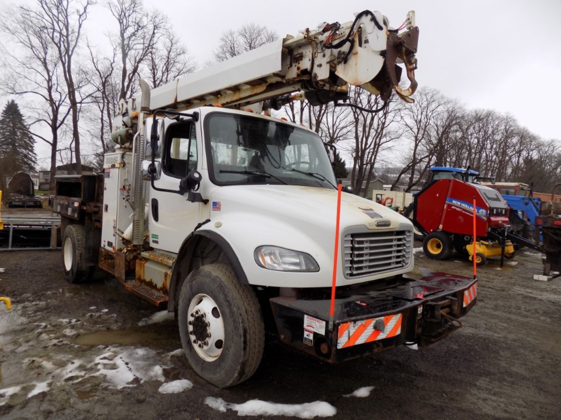 2011 Freightliner M2, AWD, Auger/Crane Truck w/Altec DM45T Auger Body, 6.7 Cummins Dsl. Engine, - Image 4 of 7