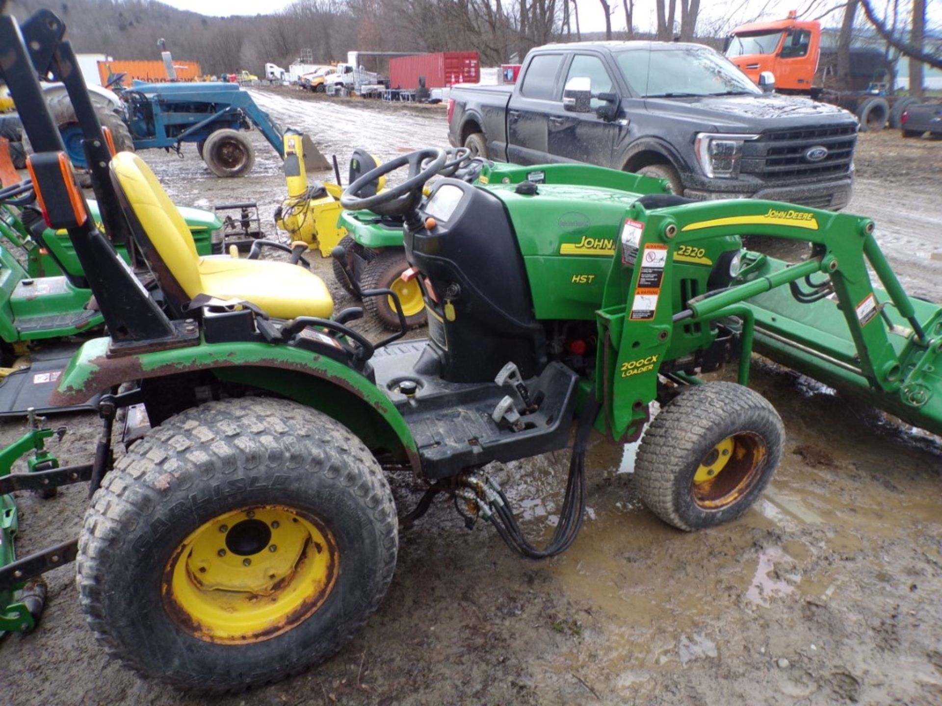 John Deere 2320 4 WD Compact With 200 CX Loader and 62DI (60'') Deck, Hydro, R.O.P.S., PTO, 3 PT, - Image 3 of 4