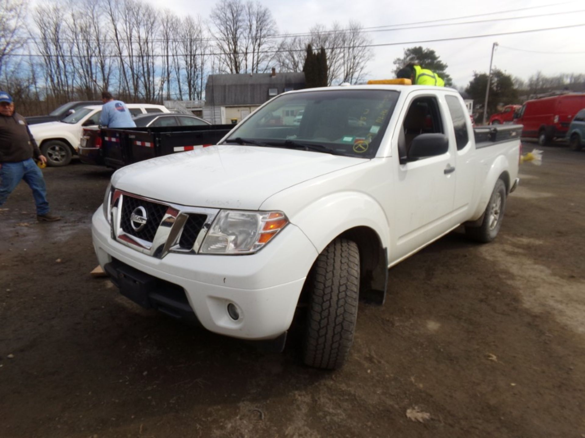 2015 Nissan Frontier SV, 4x4, Ext. Cab, White Auto, Power Windows, 3 Weatherguard Tool Boxes, White,